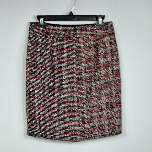 Banana Republic Ladies pencil skirt NWOT - Picture 4 of 9